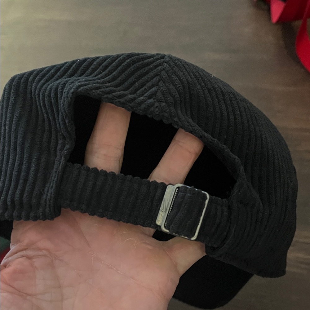 Nike Black Ribbed Cap - Picture 2 of 4